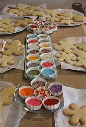 Cookie Decorating Workshop with Fun Messy Mates!